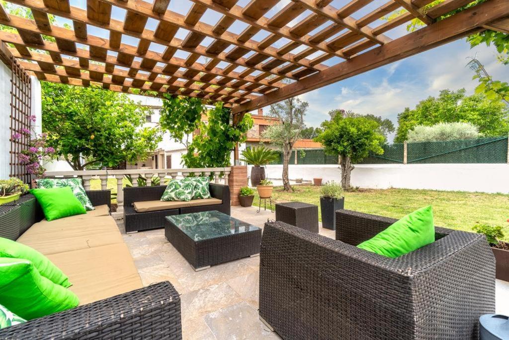 Newly Renovated Large Villa With Garden Castello  D'Empuries Exterior photo